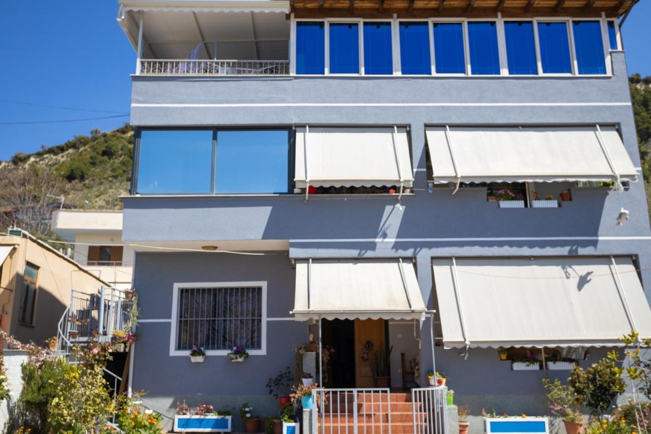Vila Aulona Vlorë 외부 사진